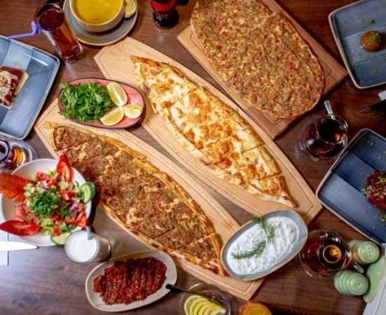 Turkse pizza's